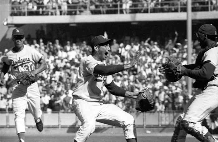 1963-Sandy-Koufax-080062794.jpg